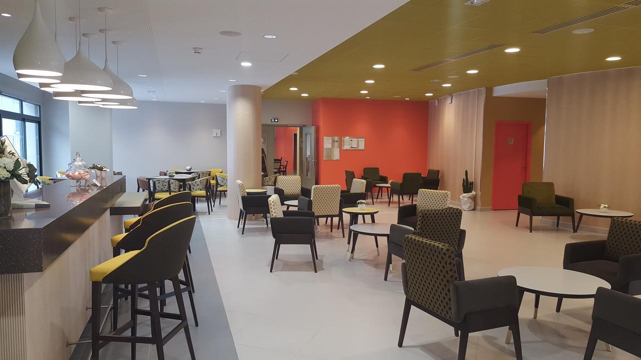 Residence Seniors Domitys Les Hautes Feuilles Reims Exterior photo